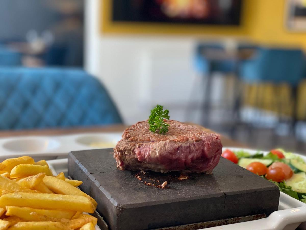 Готель Hogget Foxton Екстер'єр фото
